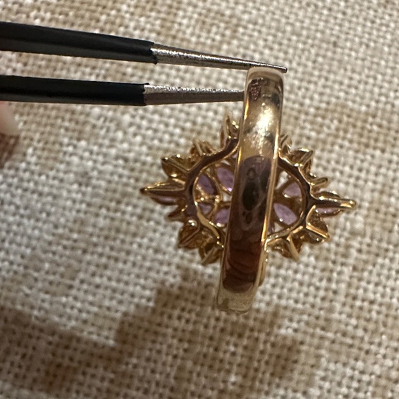 Elegant Purple and Gold Floral Ring - Picture 5 of 6